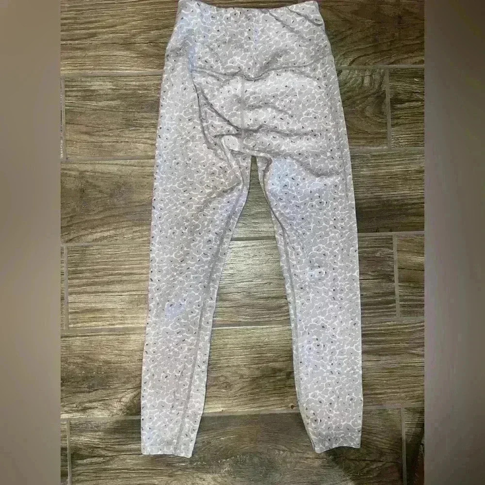 Varley women’s leggings - Picture 2 of 3